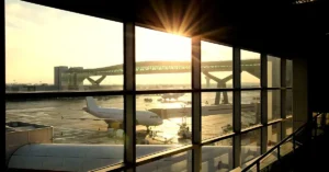 Stress-Free Travel from Huntingdon to Heathrow Airport with Amigo Carz